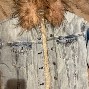 American Eagle Denim Pink Fur Trim Jean Jacket Womens XS (Fits Like Small)